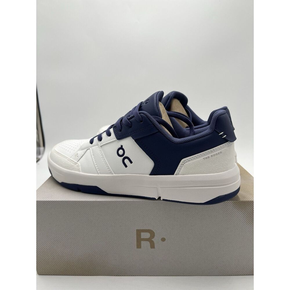 On The Roger Clubhouse Men Tennis Shoe Size 8.5 Color White & Acai New in Box * - Picture 5 of 10